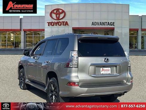 Used 2023 Lexus GX 460 Premium image 10