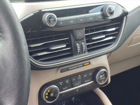 Used 2020 Ford Escape SEL image 14