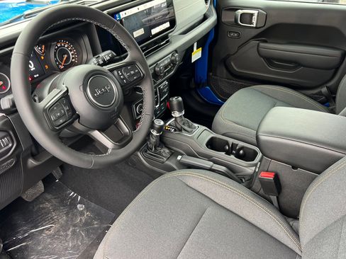 New 2026 Jeep Wrangler Unlimited Sport image 9