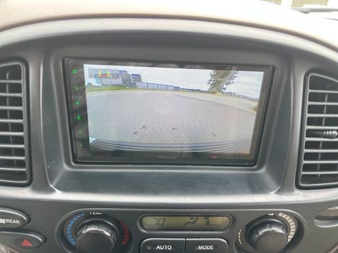 Used 2002 Toyota Sequoia SR5 AWD/4WD image 24