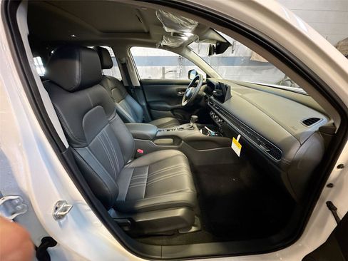 New 2026 Honda HR-V EX-L image 27