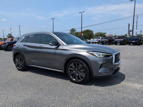 Used 2020 INFINITI QX50 Essential w/ Edition 30 Package AWD/4WD image 3