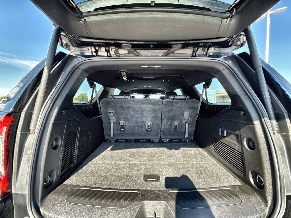 Used 2024 GMC Yukon XL SLT RWD image 26