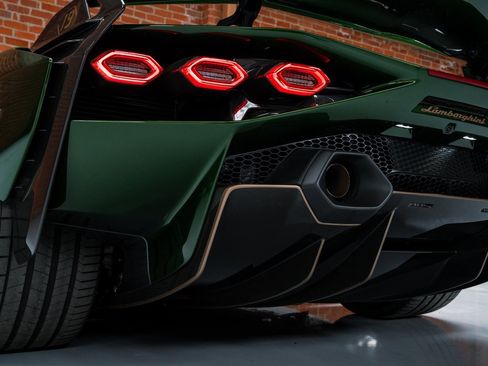 Used 2021 Lamborghini Sian Roadster image 48