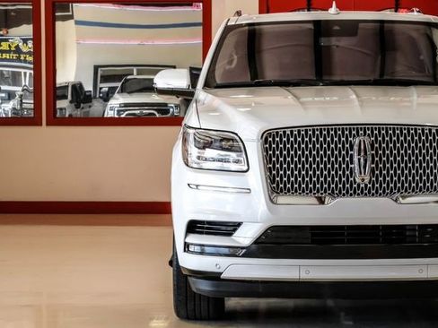 Used 2020 Lincoln Navigator L Reserve w/ Equipment Group 208A Reserve image 45