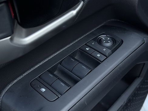 Used 2024 Toyota Tacoma TRD Sport image 9