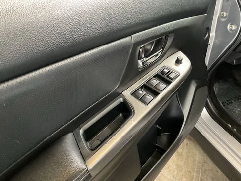 Used 2015 Subaru Crosstrek 2.0i Limited image 15