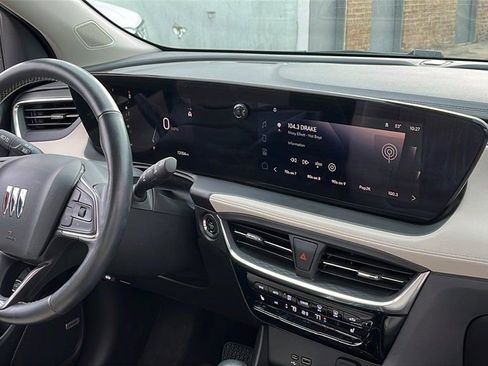 Used 2024 Buick Encore GX Avenir w/ Avenir Convenience Package image 10