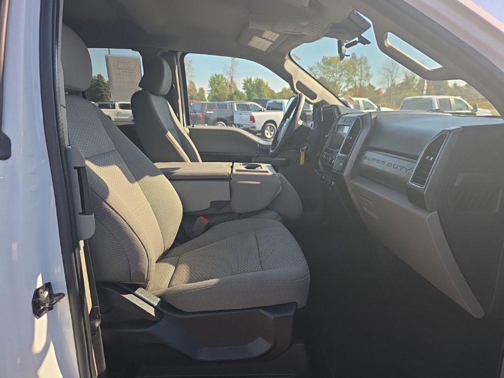 Used 2021 Ford F250 XLT w/ XLT Premium Package AWD/4WD image 26