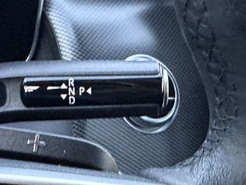 Used 2024 Mercedes-Benz GLC 300 4MATIC image 17