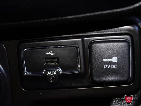 Used 2020 Jeep Renegade Trailhawk w/ Cold Weather Group image 35