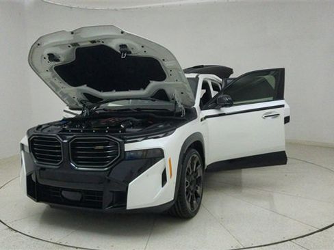 Used 2023 BMW XM Base image 72