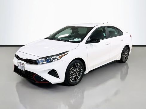 Certified 2023 Kia Forte GT-Line w/ GT-Line Technology Package image 3