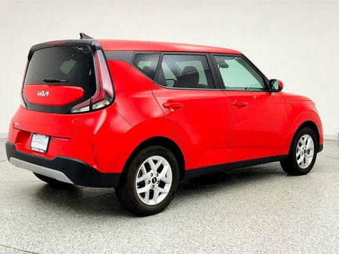 Used 2024 Kia Soul LX w/ Option Group 015 image 5