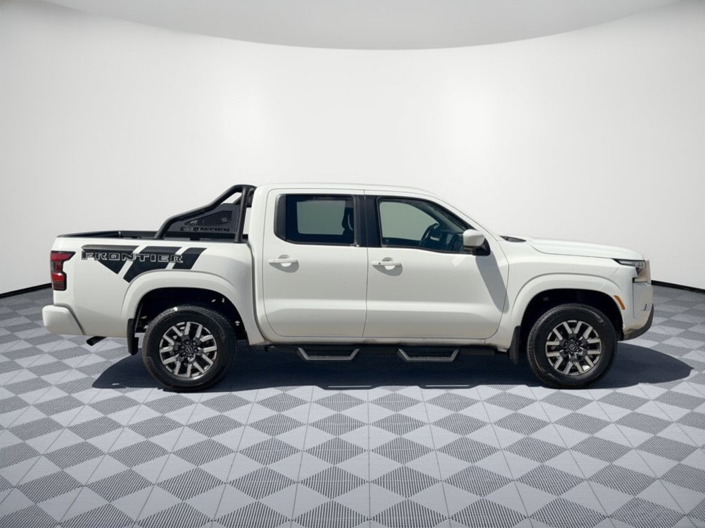 Used 2024 Nissan Frontier SL w/ Technology Package AWD/4WD image 8