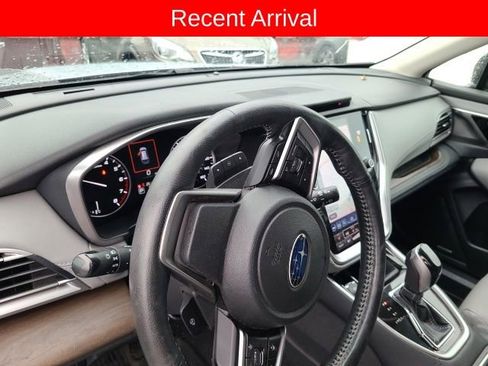 Used 2022 Subaru Outback Limited image 2