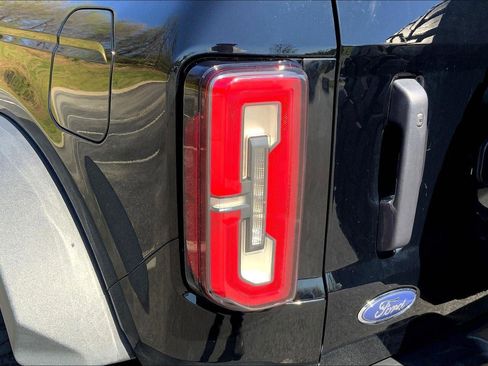 Used 2022 Ford Bronco Wildtrak AWD/4WD image 28
