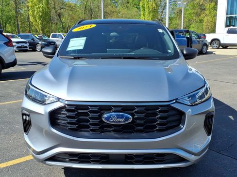 Used 2024 Ford Escape ST-Line w/ Tech Pack #1 AWD/4WD image 2