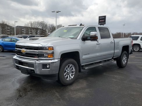 Used 2019 Chevrolet Silverado 2500 LTZ w/ Duramax Plus Package image 9