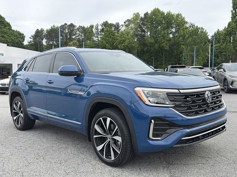 Used 2025 Volkswagen Atlas Cross Sport SEL Premium R-Line AWD/4WD image 9