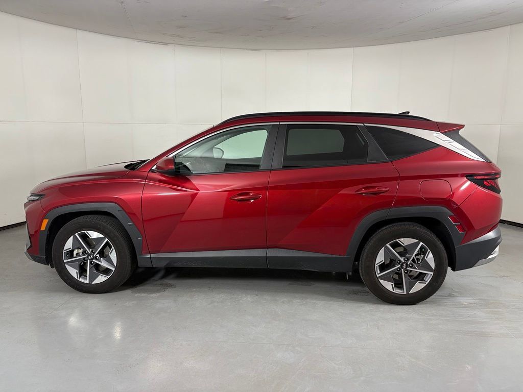 Used 2025 Hyundai Tucson SEL FWD image 5