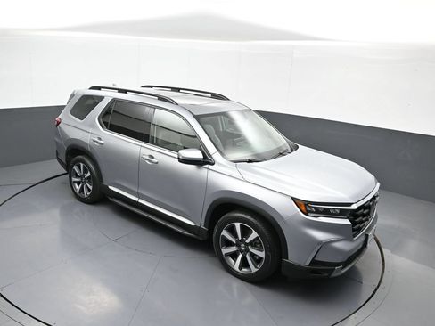 Certified 2023 Honda Pilot Touring image 38