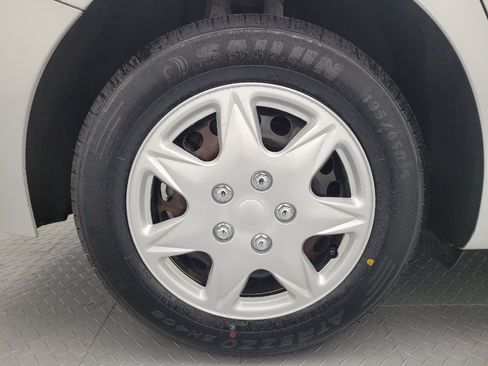 Used 2018 Chevrolet Cruze LS FWD image 31