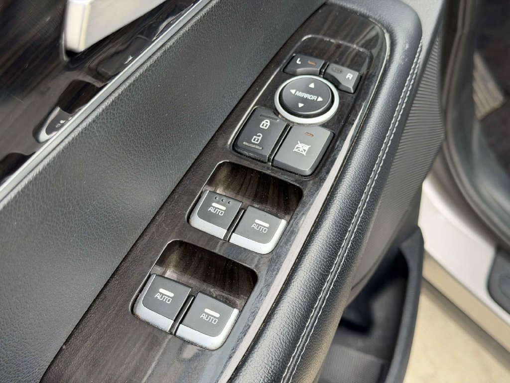 Used 2019 Kia Sorento FWD w/ LX Convenience Package image 18