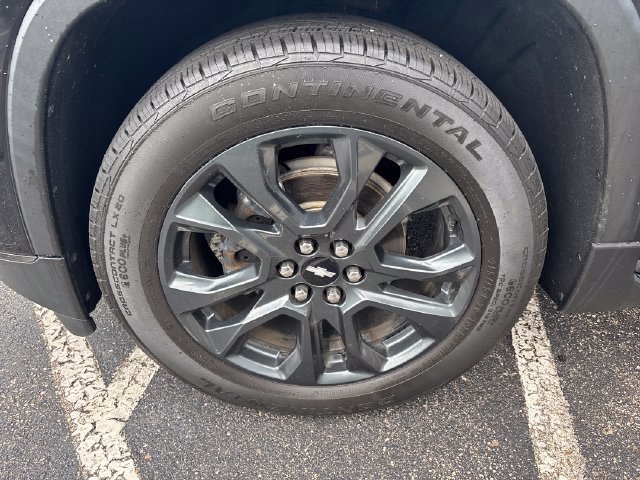 Used 2020 Chevrolet Traverse RS w/ LPO, Floor Liner Package FWD image 26