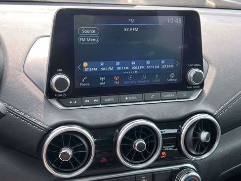 Used 2025 Nissan Sentra SV FWD image 10