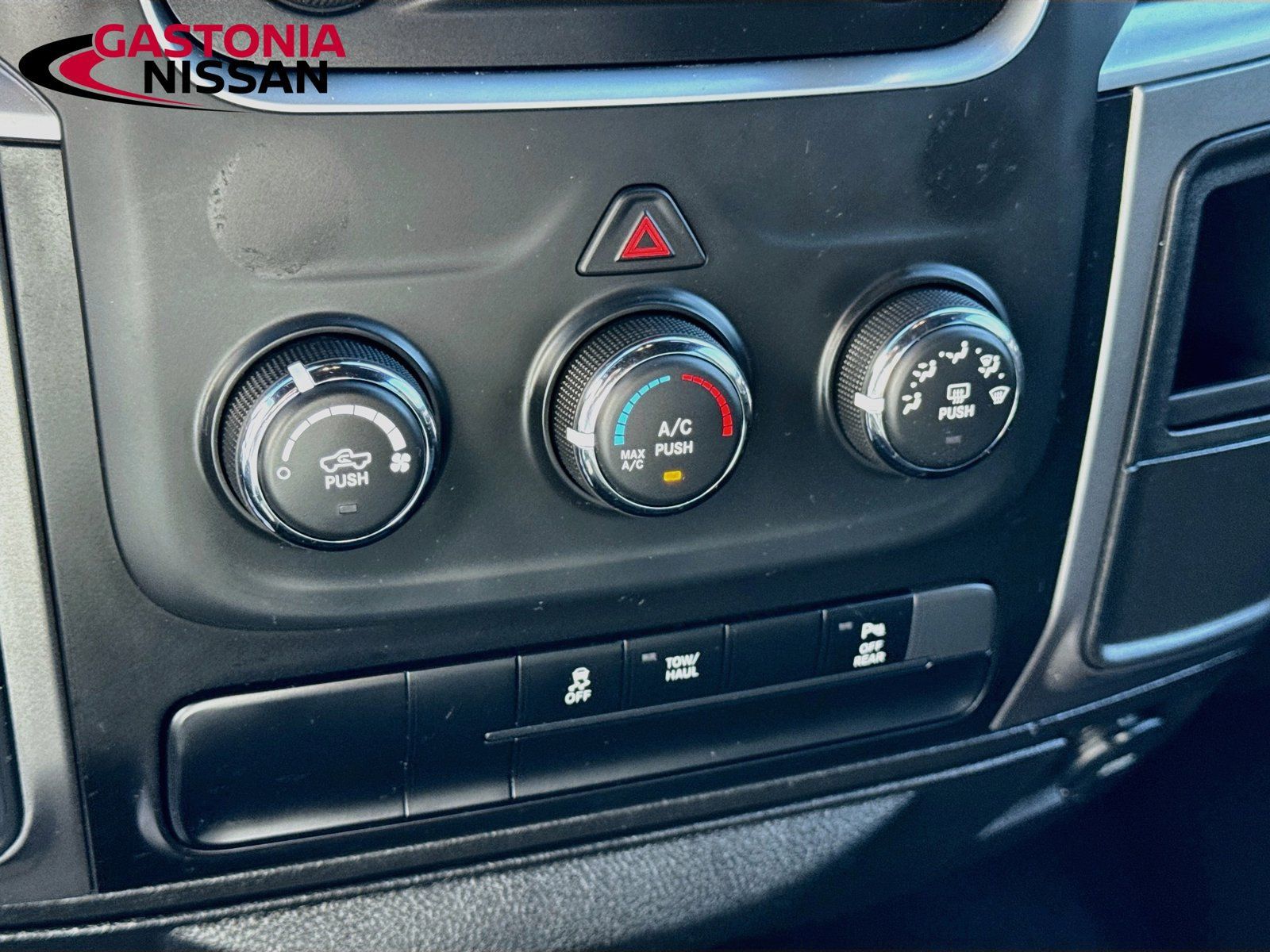 Used 2024 RAM 1500 Warlock RWD image 19