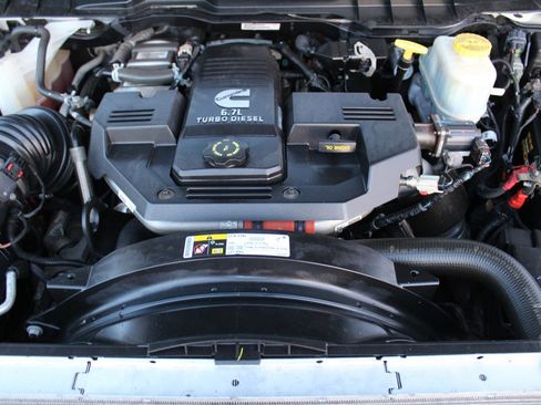 Used 2017 RAM 5500 Tradesman w/ Max Tow Package image 32