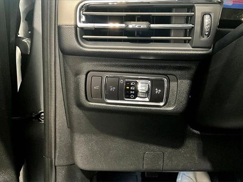 Used 2023 Lincoln Corsair Reserve w/ Equipment Group 201A image 16