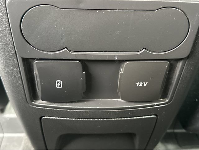 Used 2023 Ford Explorer XLT RWD image 18