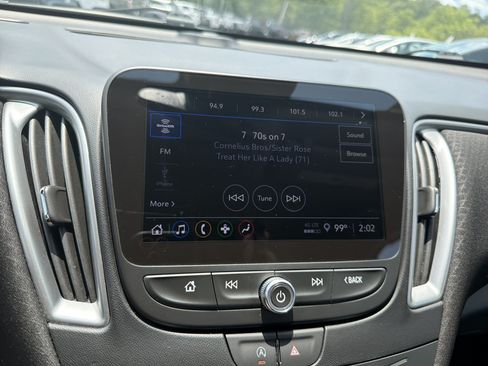 Used 2025 Chevrolet Malibu LT FWD image 6