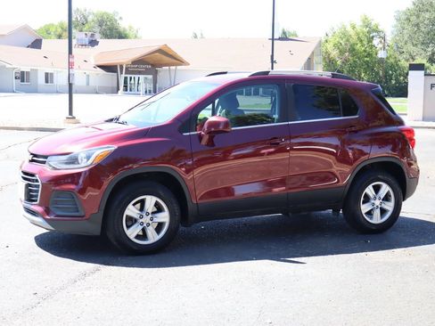 Used 2017 Chevrolet Trax LT AWD/4WD image 10