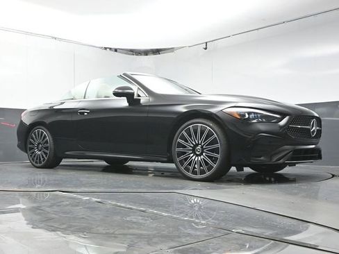 New 2026 Mercedes-Benz CLE 300 4MATIC Cabriolet image 39