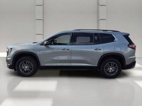 Certified 2025 GMC Acadia Elevation FWD image 2