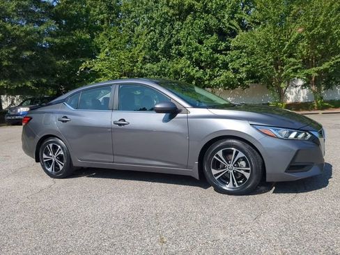 Used 2022 Nissan Sentra SV w/ All-Weather Package FWD image 2