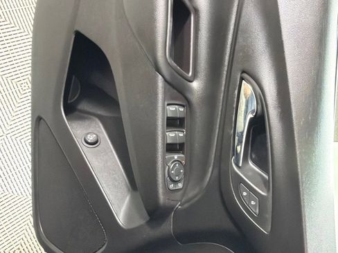 Used 2020 Chevrolet Equinox LT image 11