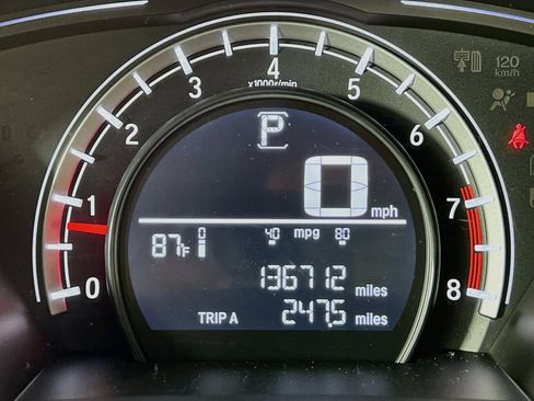 Used 2017 Honda CR-V LX image 13