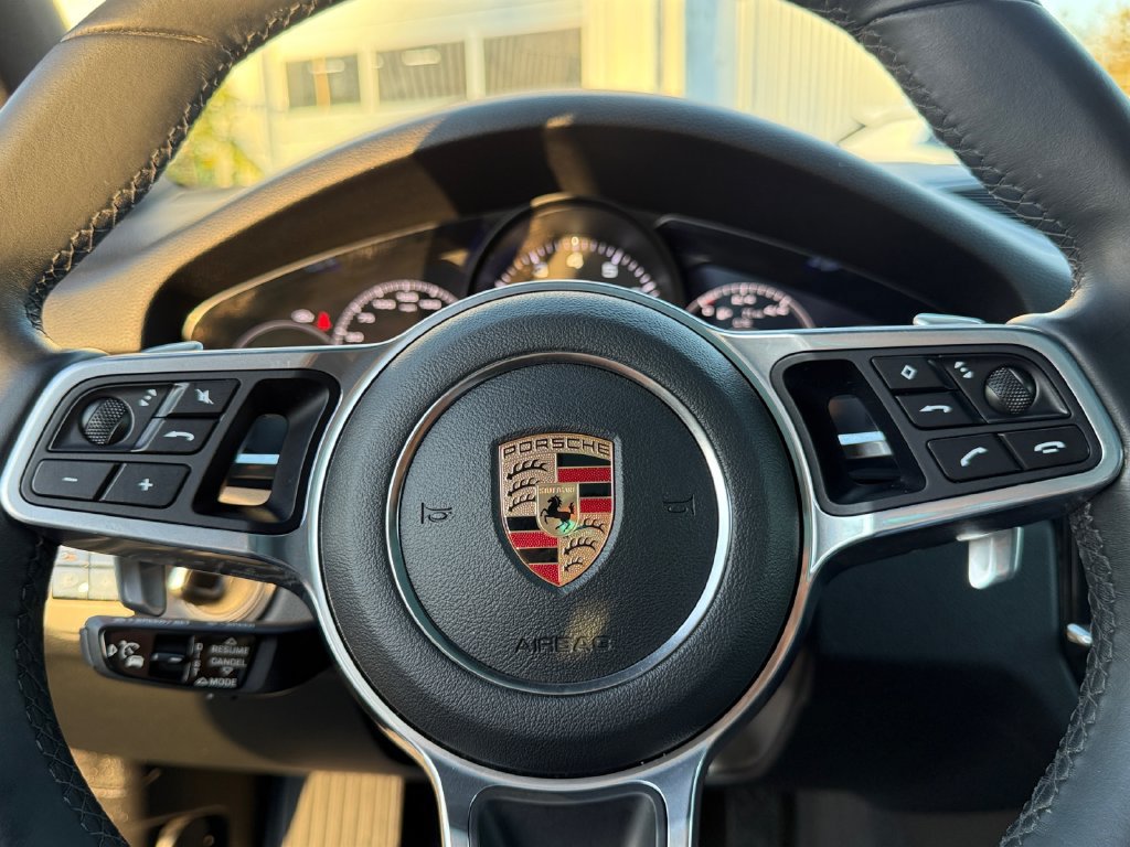 Used 2020 Porsche Cayenne AWD/4WD image 21