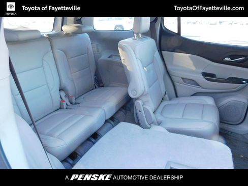 Used 2019 GMC Acadia SLT image 5