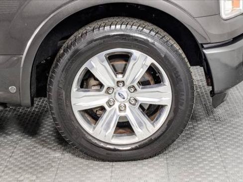 Used 2015 Ford F150 Platinum w/ Equipment Group 701A Luxury RWD image 36