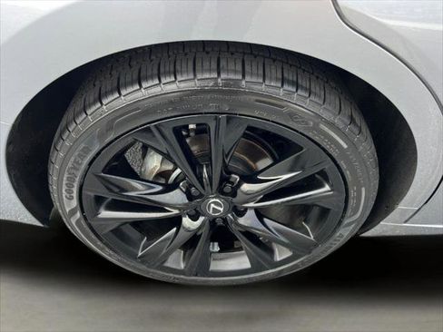 Certified 2022 Lexus ES 350 F Sport w/ Accessory Package image 18