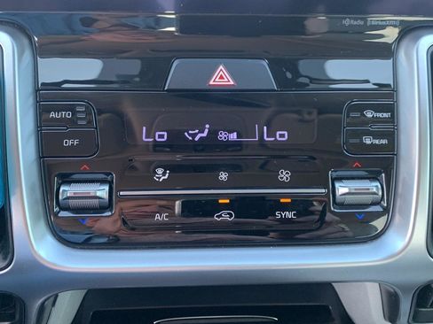 Used 2022 Kia Sorento X-Line EX image 9