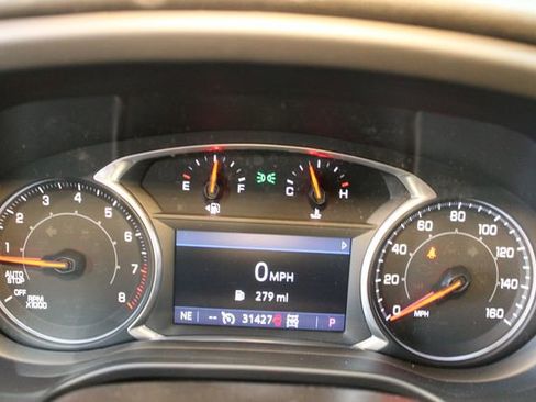 Used 2023 GMC Acadia SLE w/ Infotainment Package image 26