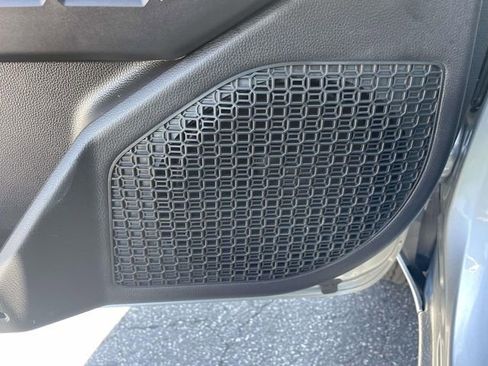 Used 2025 Toyota Tacoma TRD Sport image 17