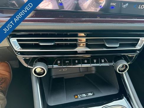 New 2026 Chevrolet Traverse Z71 w/ Driver Confidence Package image 19