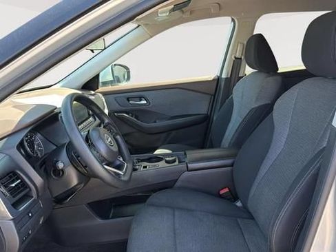 Used 2023 Nissan Rogue SV AWD/4WD image 9